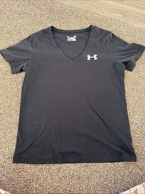 Under Armour Black V-Neck Short Sleeve Performance Tee